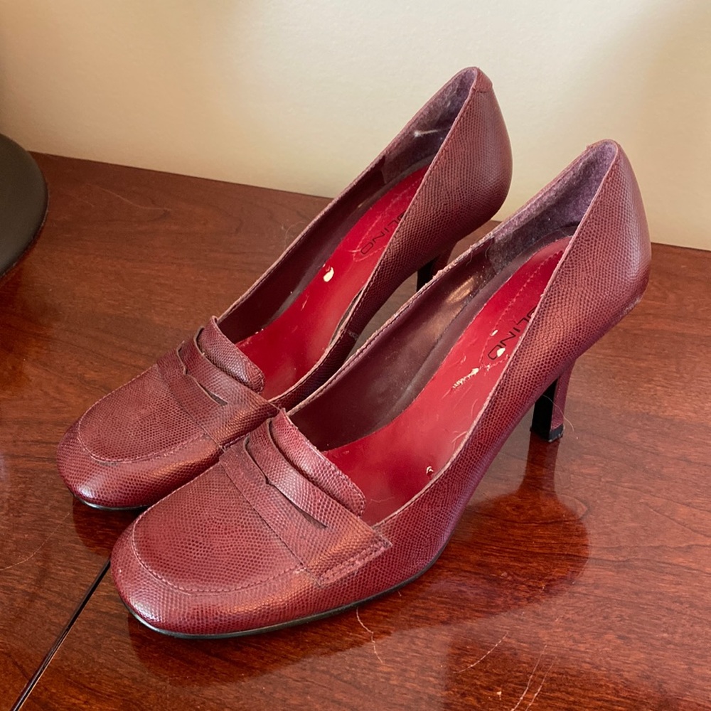 Bandolino Boyoko Vintage 90s Maroon Red Textured SZ 6.5M Classic Leather Heels - Picture 2 of 14